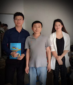 感謝潤滑油行業(yè)何總百般對比后堅(jiān)決選擇與華企立方合作，我們必牢記使命，盡一切能力幫助企業(yè)網(wǎng)絡(luò)營銷落地，做良心企業(yè)。